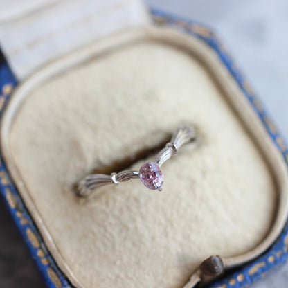 バイカラーサファイア 0.21ct オーバルカット 3.8mm×3mm 【MJ2463】