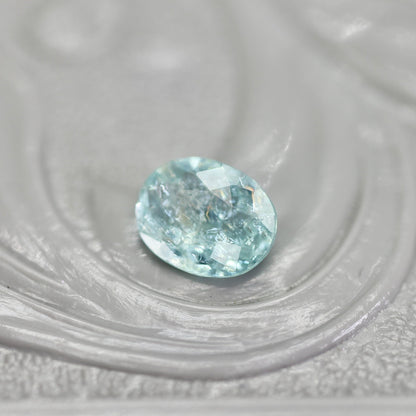 パライバトルマリン モザンビーク産 0.28ct オーバルカット 5.2mm×4.0mm×2.0mm【MJ2740】