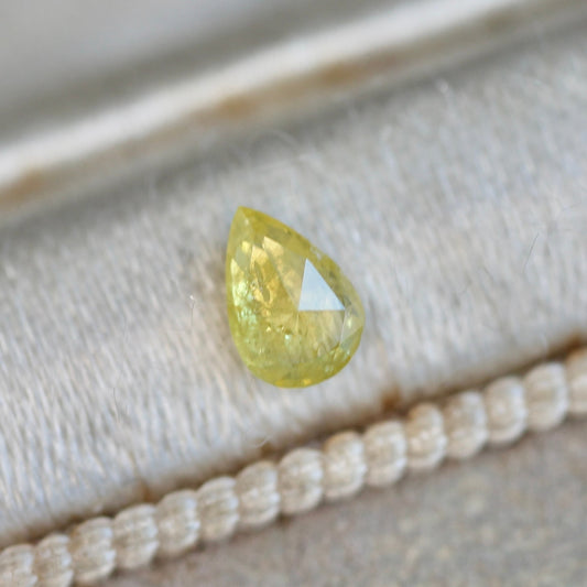 ペアシェイプカット ナチュラルダイヤモンド 0.195ct 4.5mm×3.1mm-1.6mm 【MJ2478】