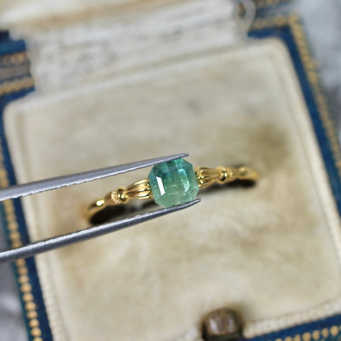 エメラルドカット バイカラートルマリン 0.88ct 4.6mm×4.3mm-4.0mm 【MJ2519】