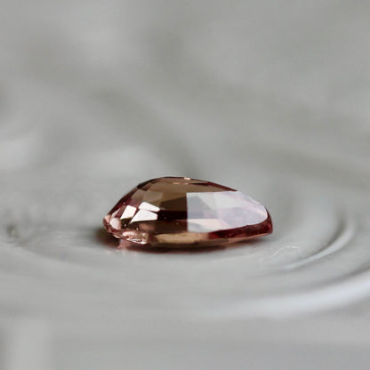 パパラチアサファイア 0.248ct 3mm×5mm ペアシェイプカット ソーティング付き【MJ2430】