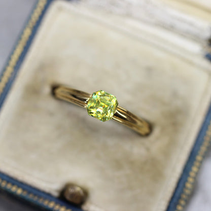 スフェーン 0.82ct ラディアントミックスカット 4.3mm×4.4mm×4.0mm【MJ2722】