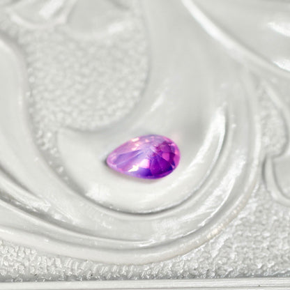 ペアシェイプカット シルキーパープルピンク バイカラーサファイア　0.19ct  3.5mm×2.5mm×1.8mm 【MJ2521】