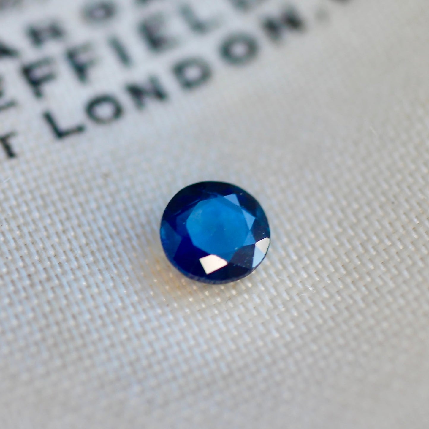 サファイア 0.245ct 3.8mm ローズカット 【MJ2460】