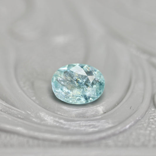 パライバトルマリン モザンビーク産 0.28ct オーバルカット 5.2mm×4.0mm×2.0mm【MJ2740】