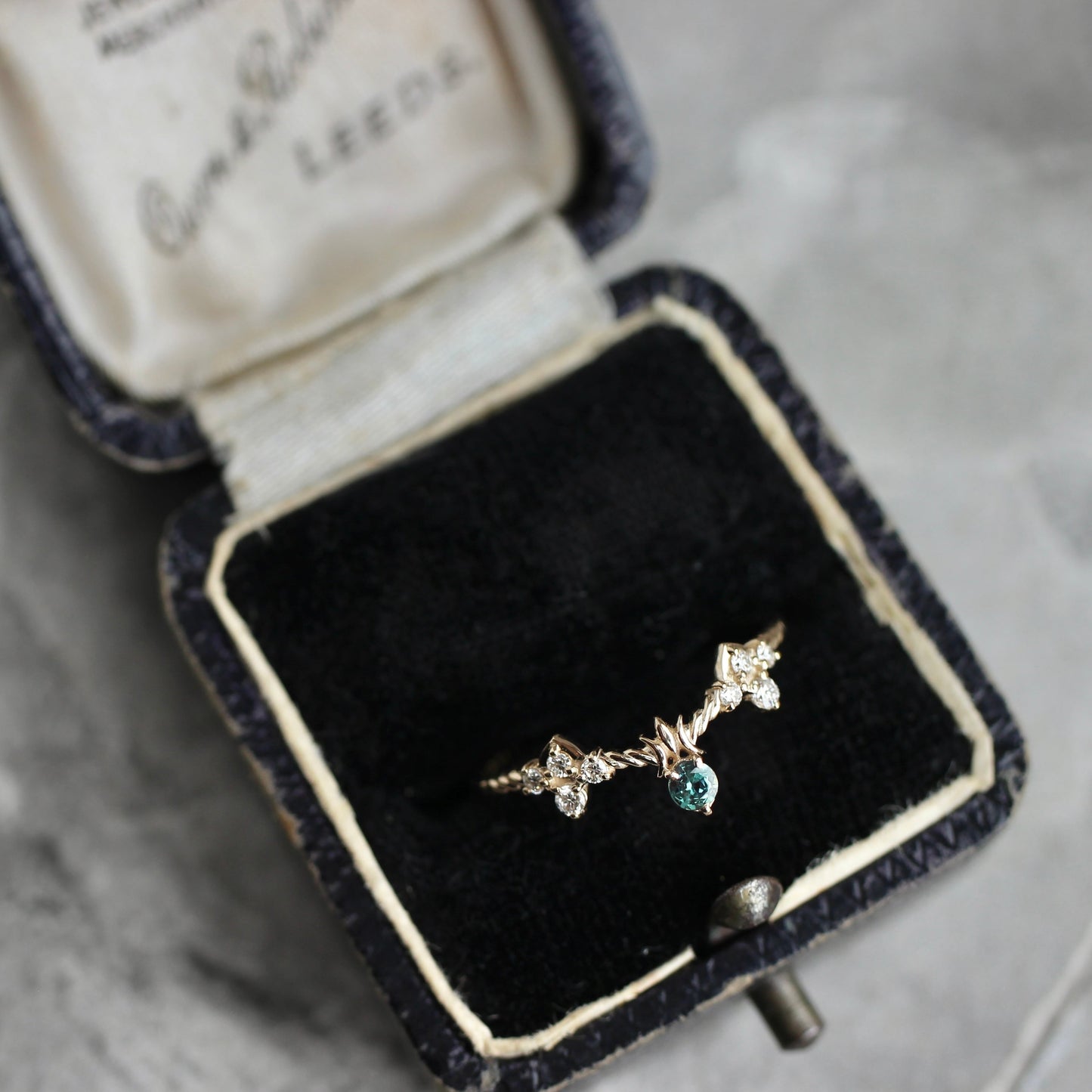 アレキサンドライト0.07ct ダイヤモンド0.10ct K10YG レスピレーションリング 【MJ2465】