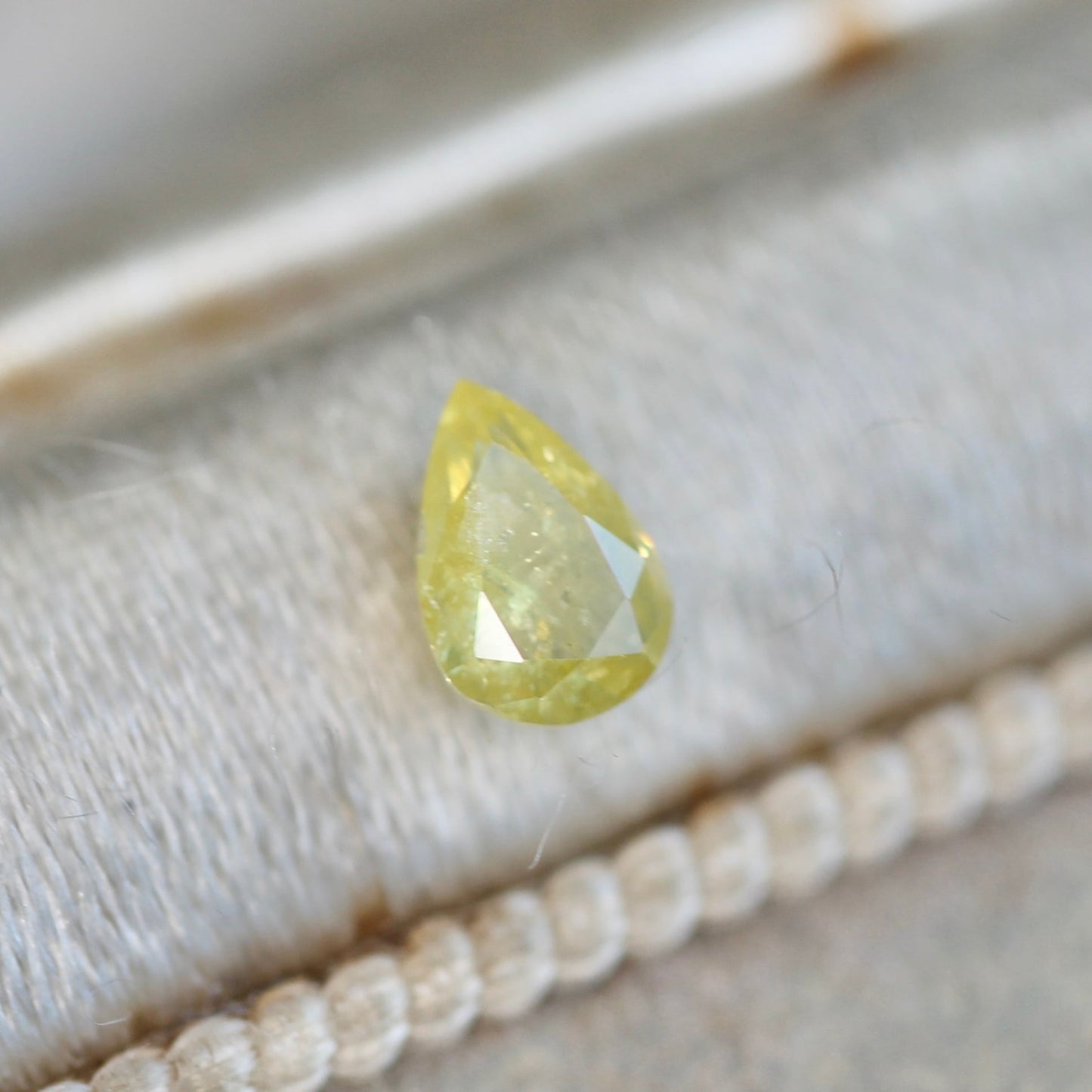 ペアシェイプカット ナチュラルダイヤモンド 0.195ct 4.5mm×3.1mm-1.6mm 【MJ2478】