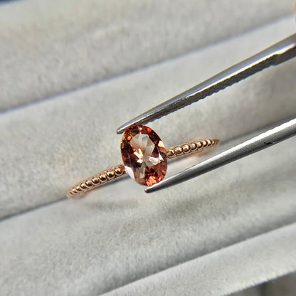 オーバルカット バイカラーラブラドライト 0.64ct 6.7mm×4.6mm-2.6mm 【MJ2512】