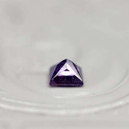 サファイア 0.19ct スクエアカット 3.1mm×3.1mm×2.2mm【MJ2691】