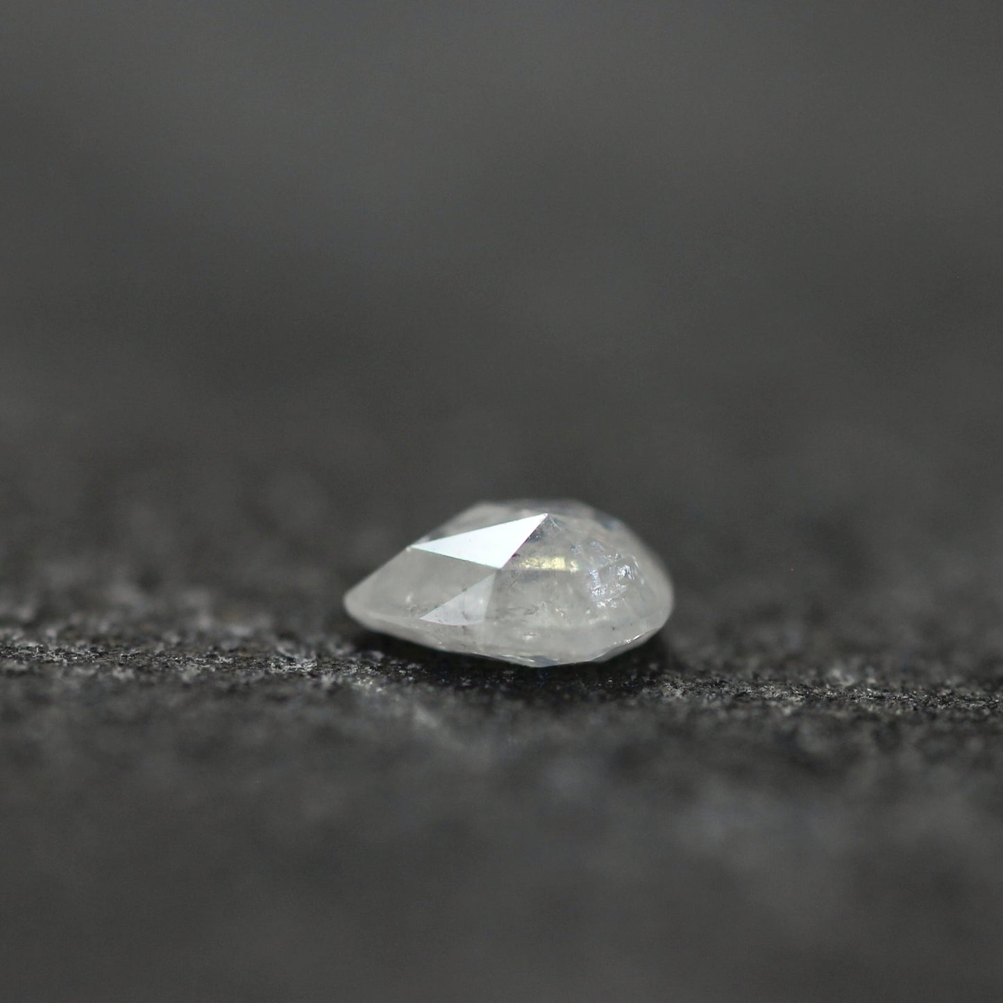 ダイヤモンド 0.095ct ペアシェイプカット 3.5mm×2.4mm×1.6mm【MJ2610】12