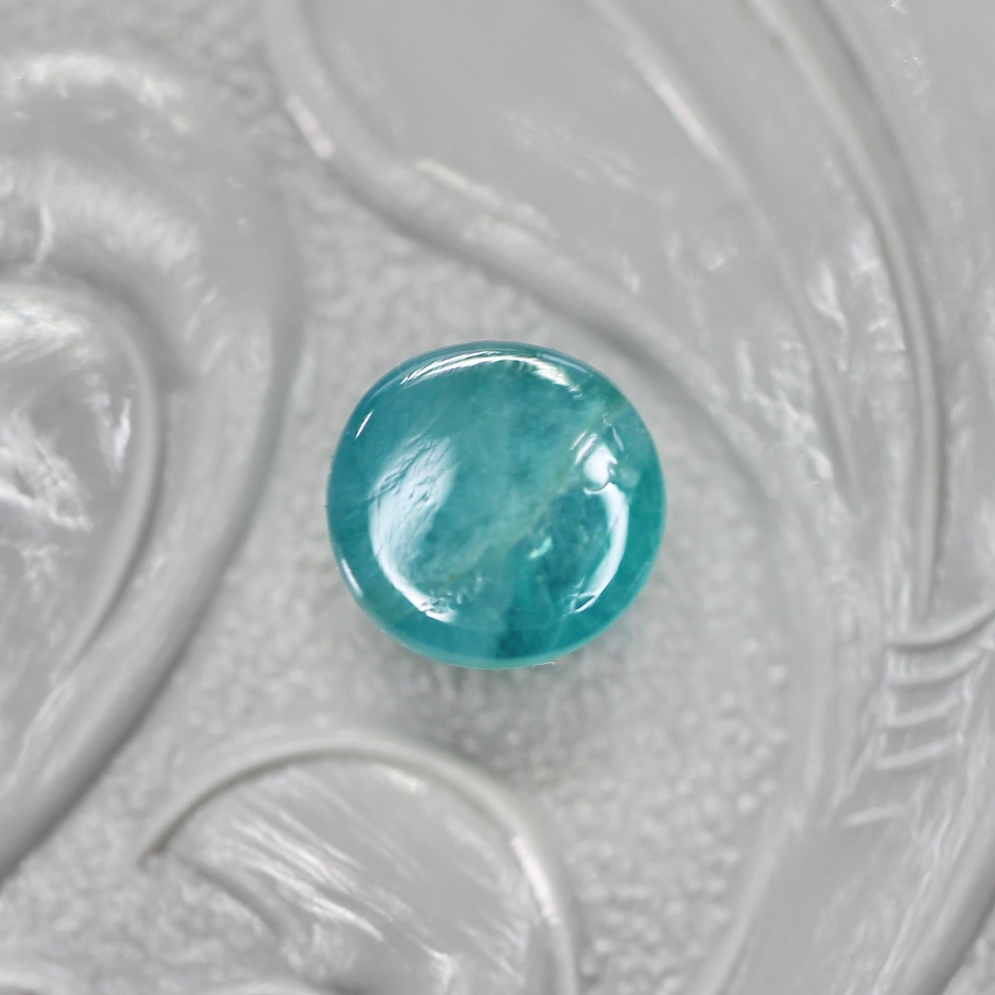 グランディディエライト 0.55ct カボションカット  5.0mm×5.0mm×2.7mm【MJ2739】