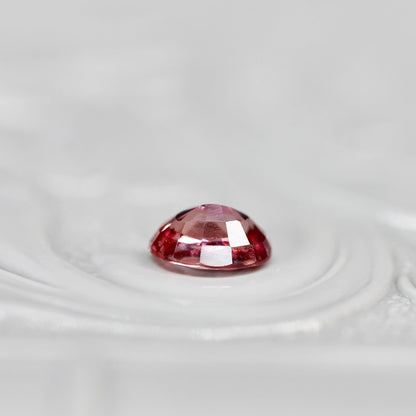 オーバルカット パパラチアサファイア 0.385ct  4.5mm×3.2mm×2.0mm ソーティング付き【MJ2580】