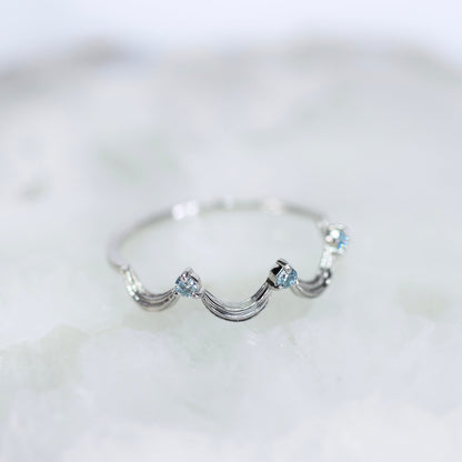 アイスブルーダイヤモンド 計0.06ct ラウンドブリリアントカット Pt900 3本爪×クラウンアーム【MJ2844】