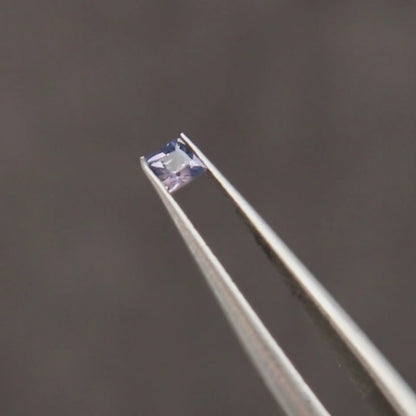 バイカラーサファイア 0.12ct スクエアカット 2.7mm×2.7mm×1.4mm【MJ2987】