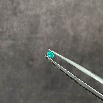 パライバトルマリン ブラジル産 0.07ct ペアシェイプカット 3.0mm×2.1mm×1.7mm【MJ3077】