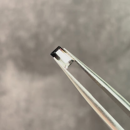 バイカラートルマリン 0.50ct スクエアカット 6.0mm×3.5mm×2.5mm【MJ3144】