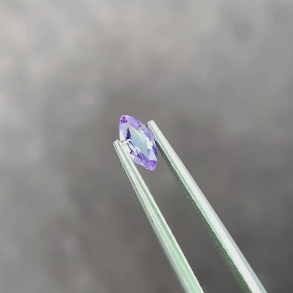 バイカラーサファイア マーキスカット 0.31ct 2.9mm×5.9mm×2.1mm