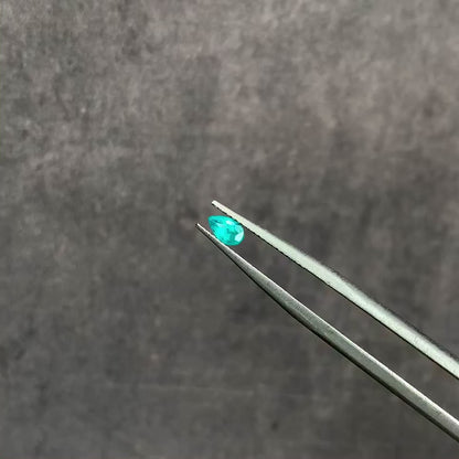 パライバトルマリン ブラジル産 0.15ct ペアシェイプカット 4.6mm×2.8mm×1.9mm【MJ3076】