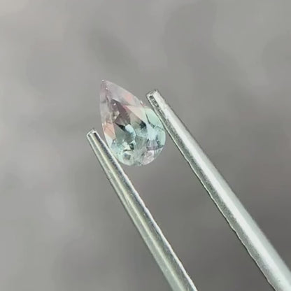 バイカラートルマリン 0.20ct ペアシェイプカット 5.0mm×3.1mm×2.2mm【MJ2983】