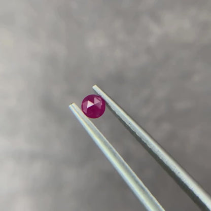 ルビー 0.15ct ローズカット 約2.9mm【MJ2973-3】