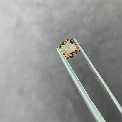 ジルコン 1.55ct オクタゴンカット 5.5mm×5.3mm×4.4mm【MJ2890】