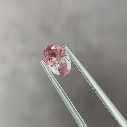 バイカラートルマリン 0.49ct オーバルカット 6.1mm×4.0mm×2.8mm【MJ2980】