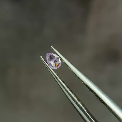 パープリッシュピンクダイヤモンド 0.076ct ペアシェイプカット 3.8mm×2.6mm×0.9mm ソーティング付き【MJ3035】