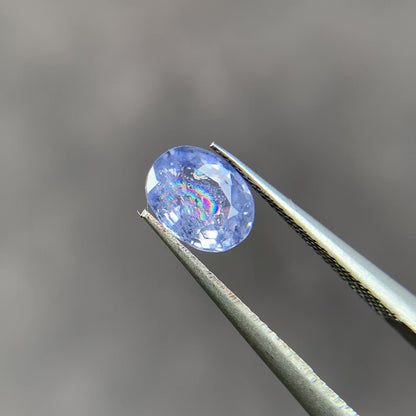 イリデッセンスサファイア 0.85ct オーバルカット 6.4mm×5.0mm×2.9mm【MJ3062】