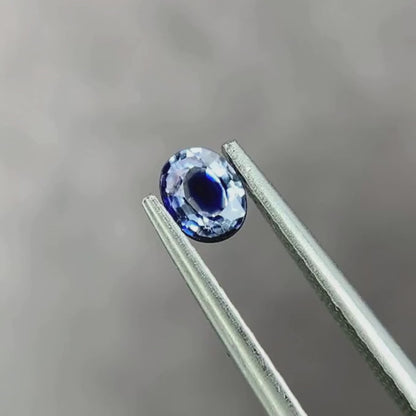 バイカラーサファイア 0.30ct オーバルカット 4.4mm×3.5mm×2.1mm【MJ2880】