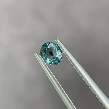 バイカラーサファイア 0.29ct オーバルカット 4.2mm×3.4mm×2.2mm【MJ2878】