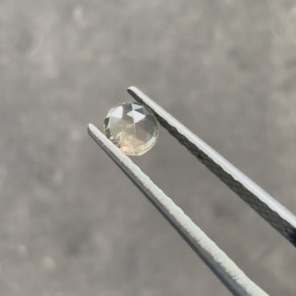 モンタナサファイア 0.42ct ローズカット 4.6mm×4.6mm×1.9mm【MJ3120】