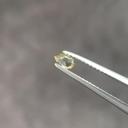 ナチュラルダイヤモンド 0.12ct ペアシェイプローズカット 4.1mm×3.0mm×1.1mm【MJ3071】