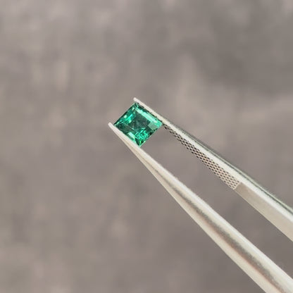 ラグーントルマリン 0.33ct スクエアカット 3.9mm×3.9mm×2.6mm【MJ3125】