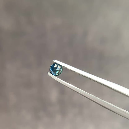 バイカラーサファイア 0.22ct ローズカット 3.7mm×3.7mm×1.7mm【MJ2874】